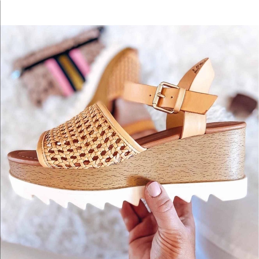 Women's  Universal Thread Alba Platform Heels  🆕